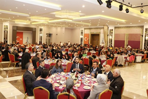Sancaktepe’de Şehit Aileleri ve Gaziler Onuruna İftar Programı Düzenlendi